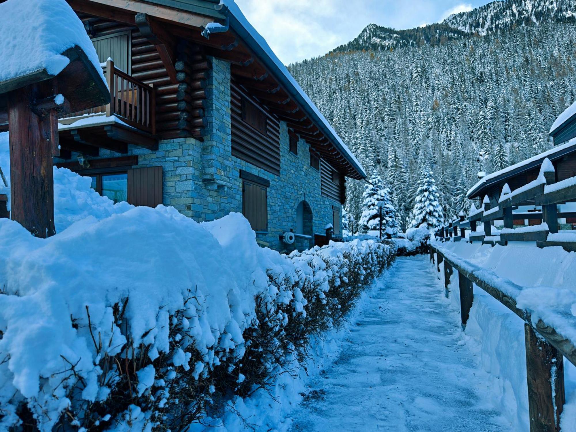 Champoluc Apartment Exterior photo